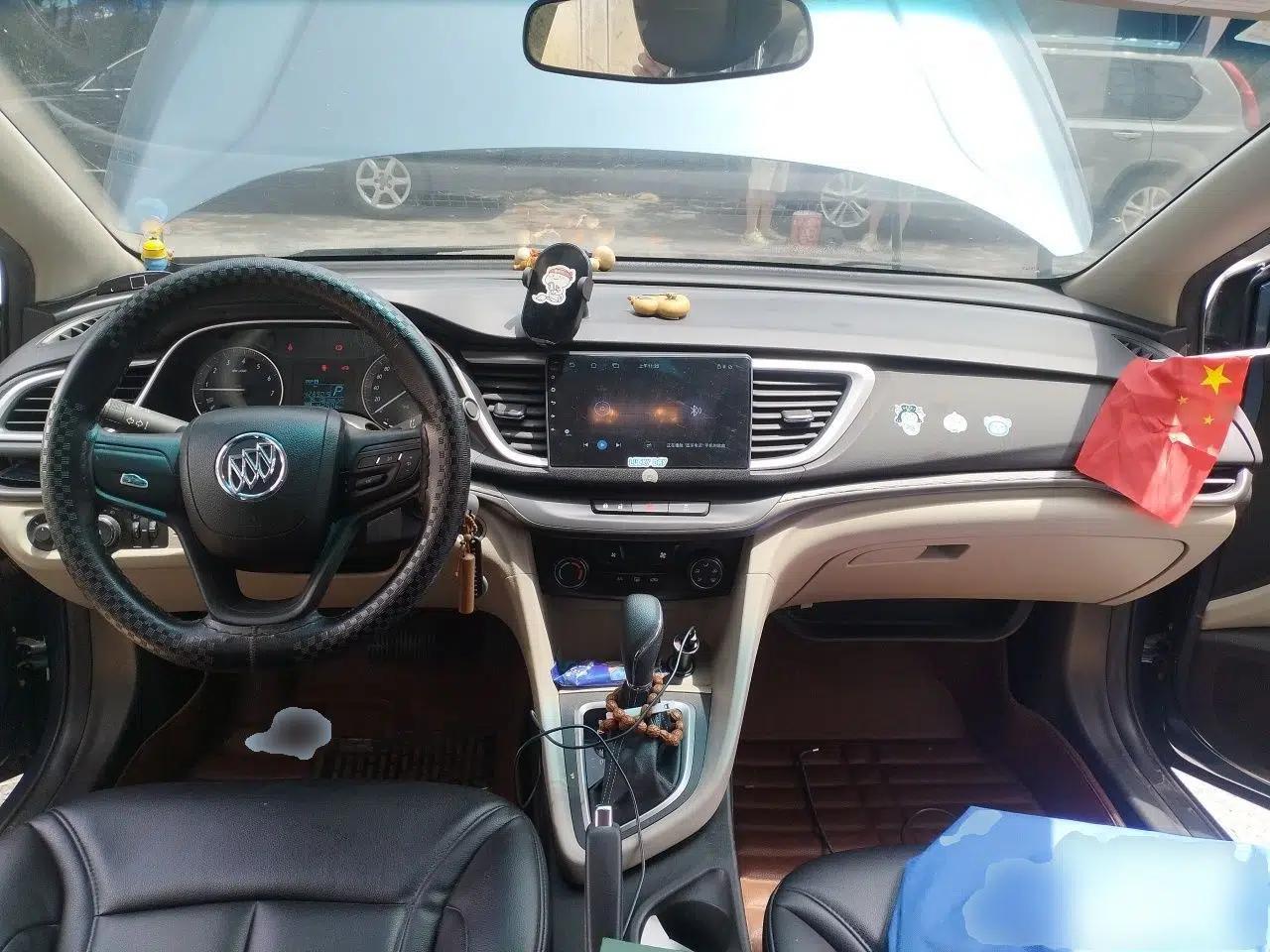 Buick GT 2015 15N Automatic Entry-Level Trim — миниатюра 9
