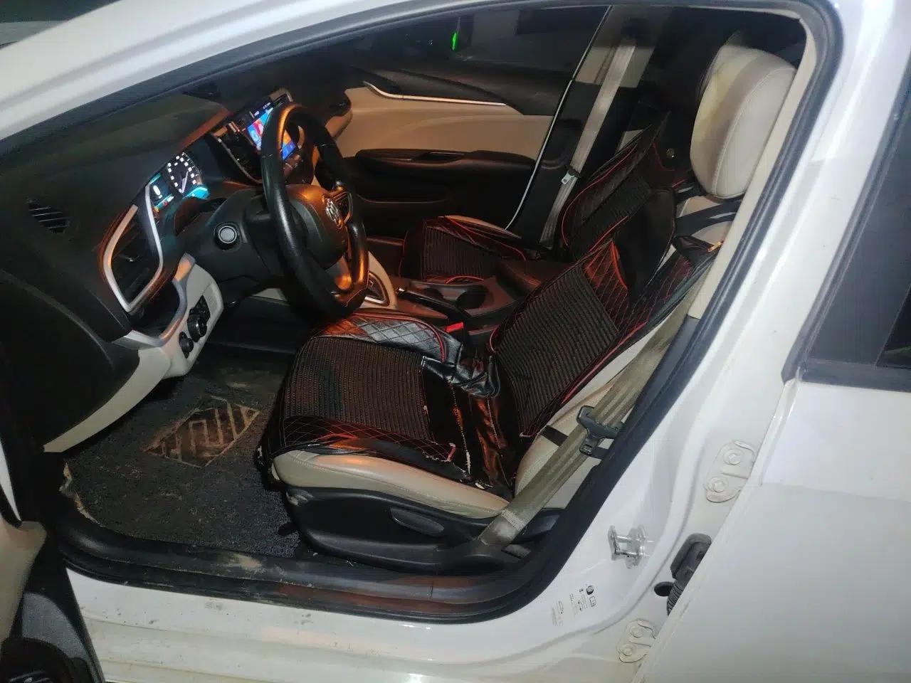Buick GT 2017 15N Automatic Elite Version — миниатюра 15