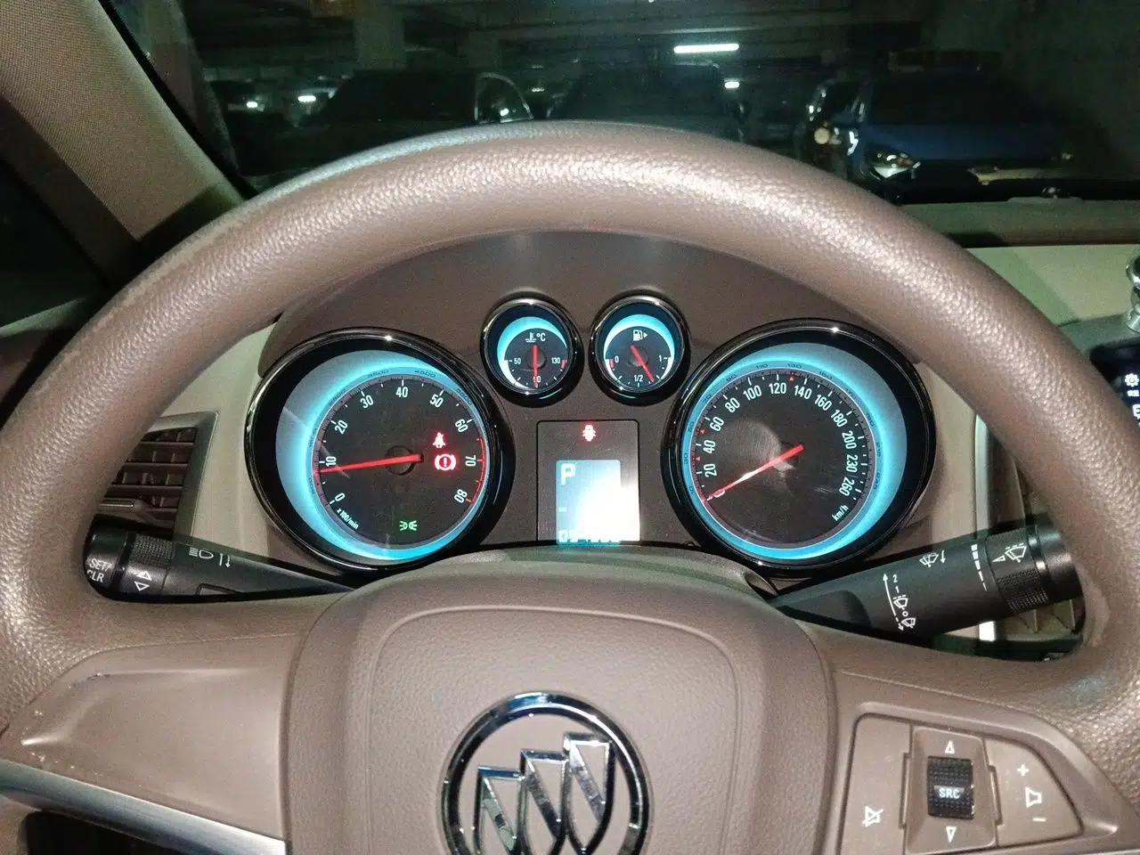 Buick GT 2012 GT 1.6L Automatic Comfort Edition — миниатюра 11