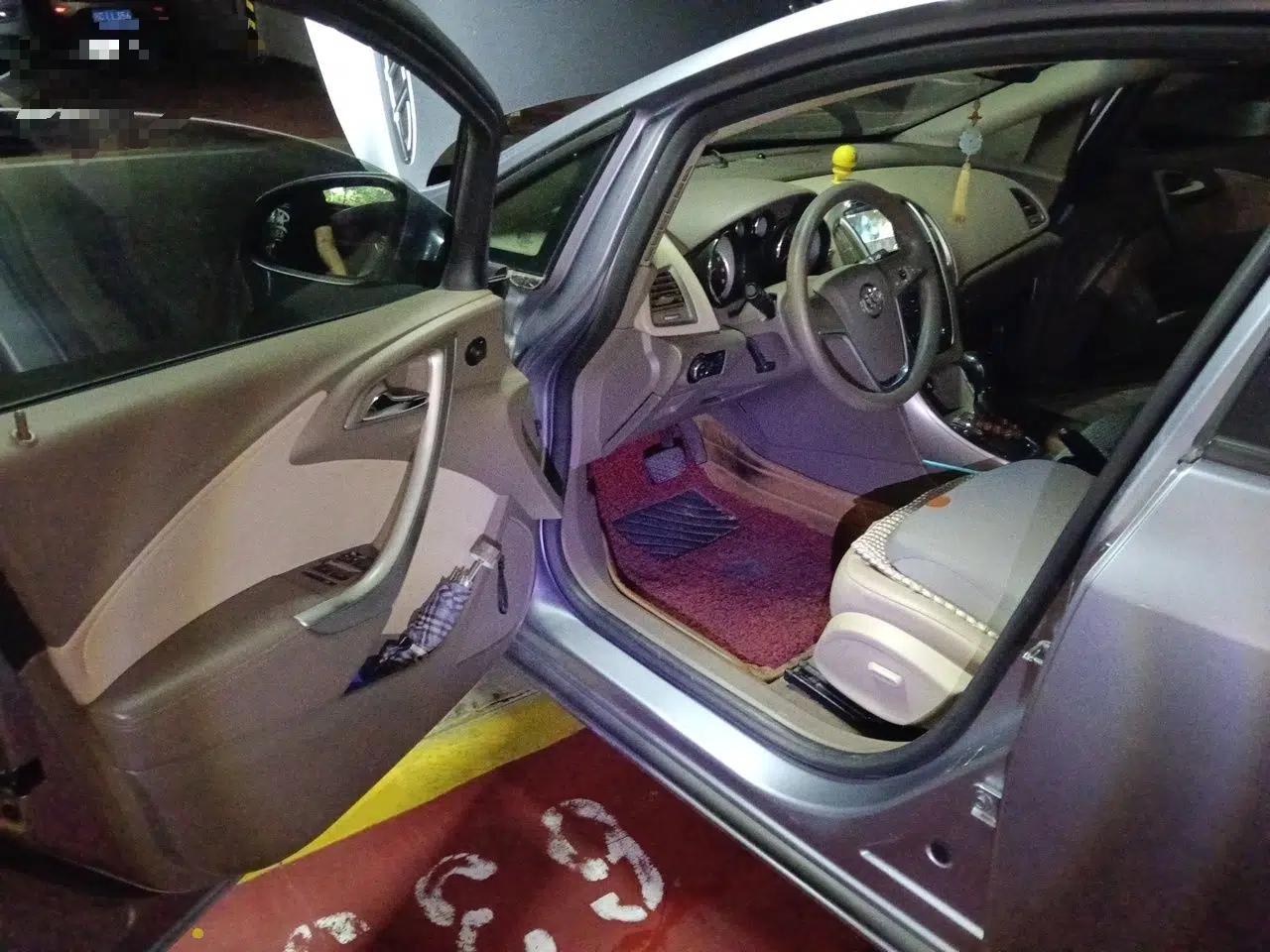 Buick GT 2012 GT 1.6L Automatic Comfort Edition — миниатюра 16