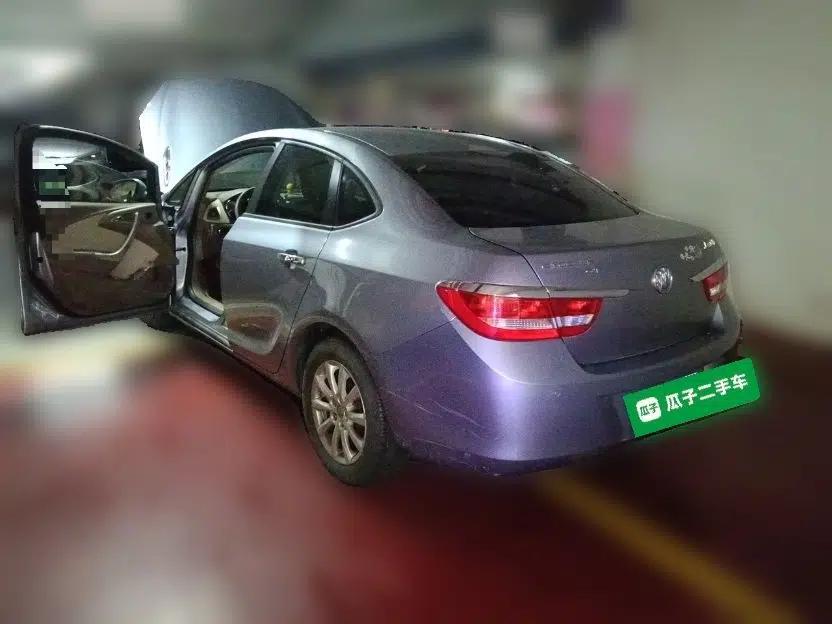 Buick GT 2012 GT 1.6L Automatic Comfort Edition — миниатюра 4