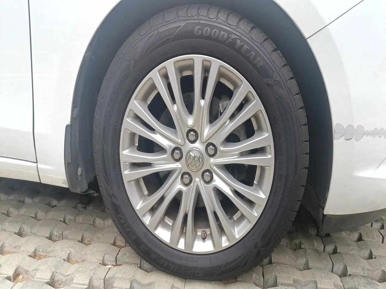Buick GT 2017 15N Automatic Elite Version — миниатюра 8