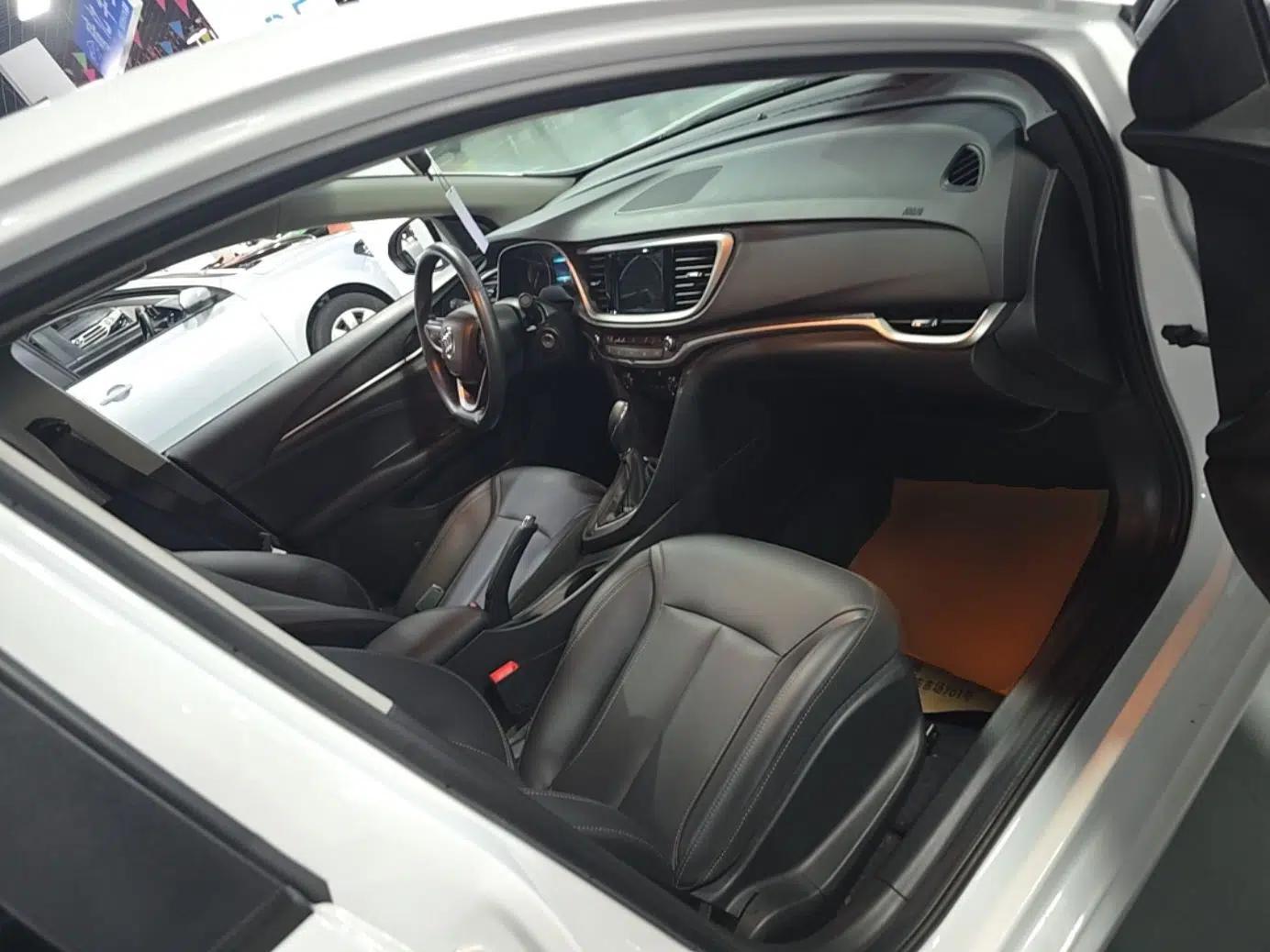 Buick GT 2021 Revised Version Flagship 1.5L Automatic Elite Edition — миниатюра 24