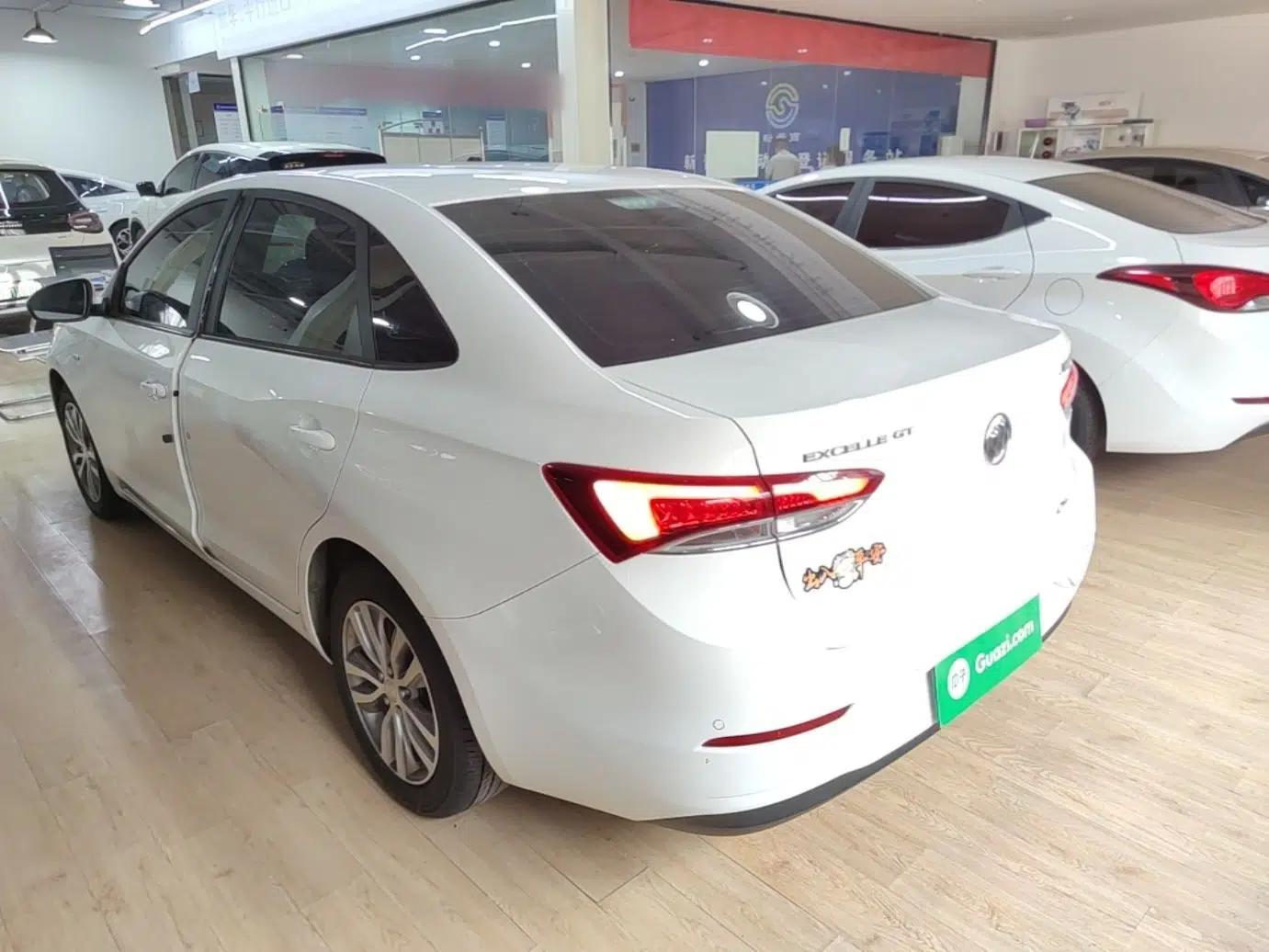Buick GT 2021 Revised Version 1.3T Automatic Mild Hybrid Elite Edition — миниатюра 4