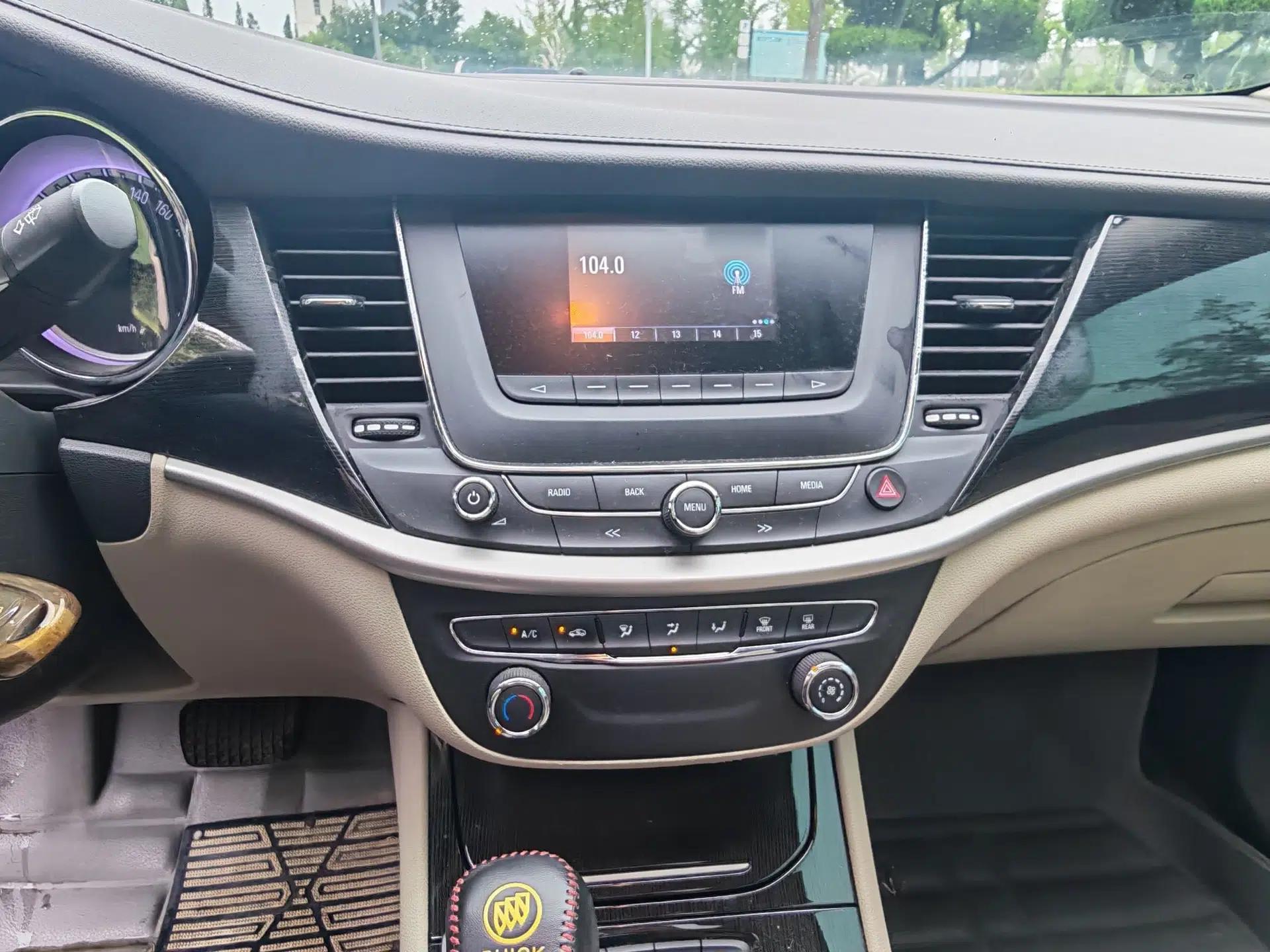 Buick Verano 2015 Sedan 15S Automatic Ambition Model — миниатюра 23
