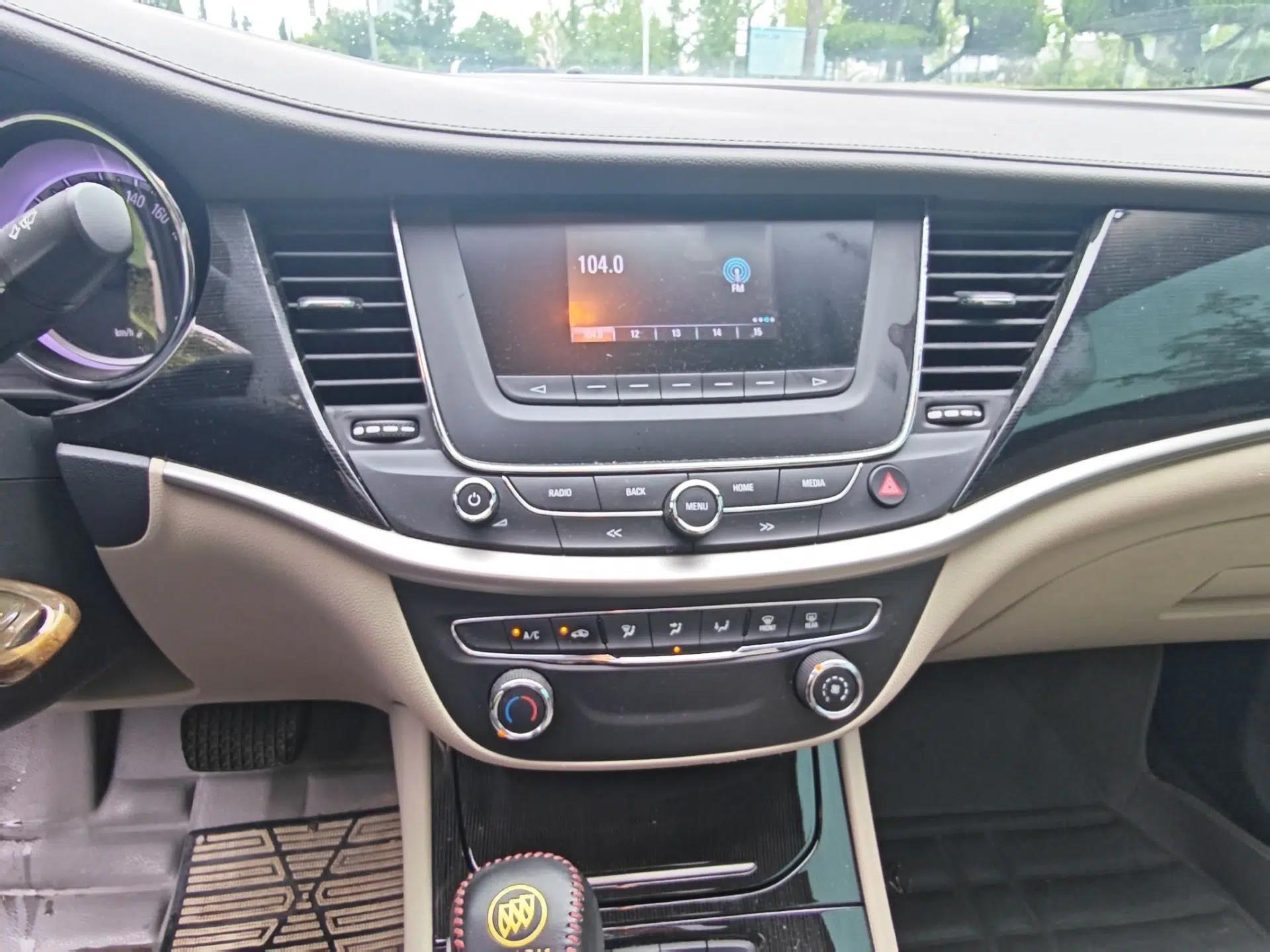 Buick Verano 2015 Sedan 15S Automatic Ambition Model — миниатюра 35