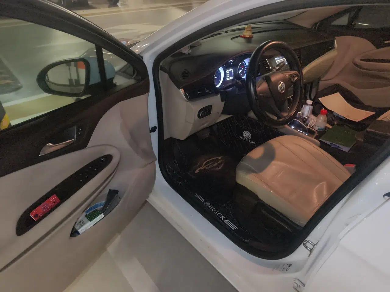 Buick Verano 2017 Sedan 15S Automatic Entry Model — миниатюра 16