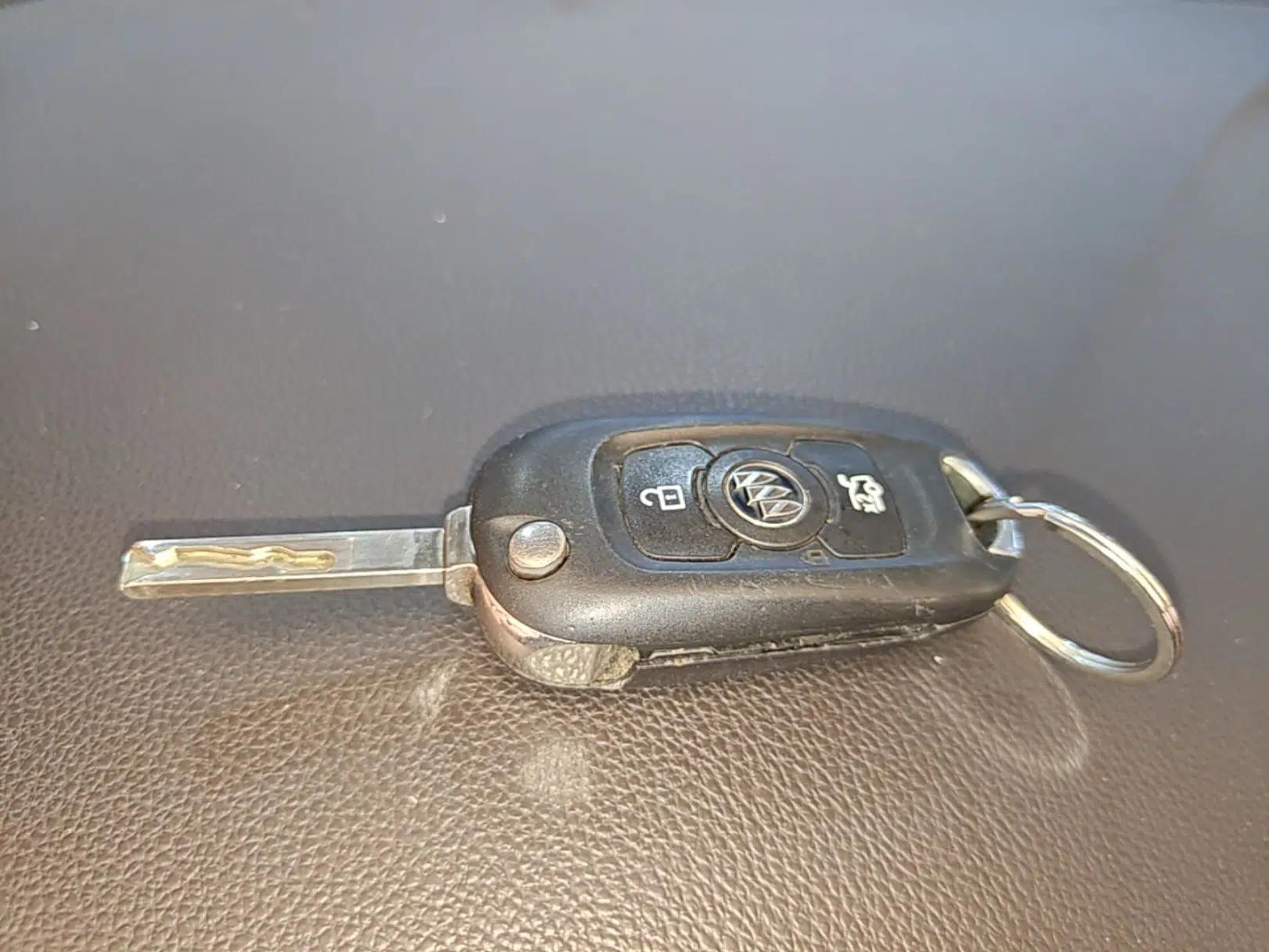 Buick Verano 2017 Sedan 15S Automatic Leading Model — миниатюра 28