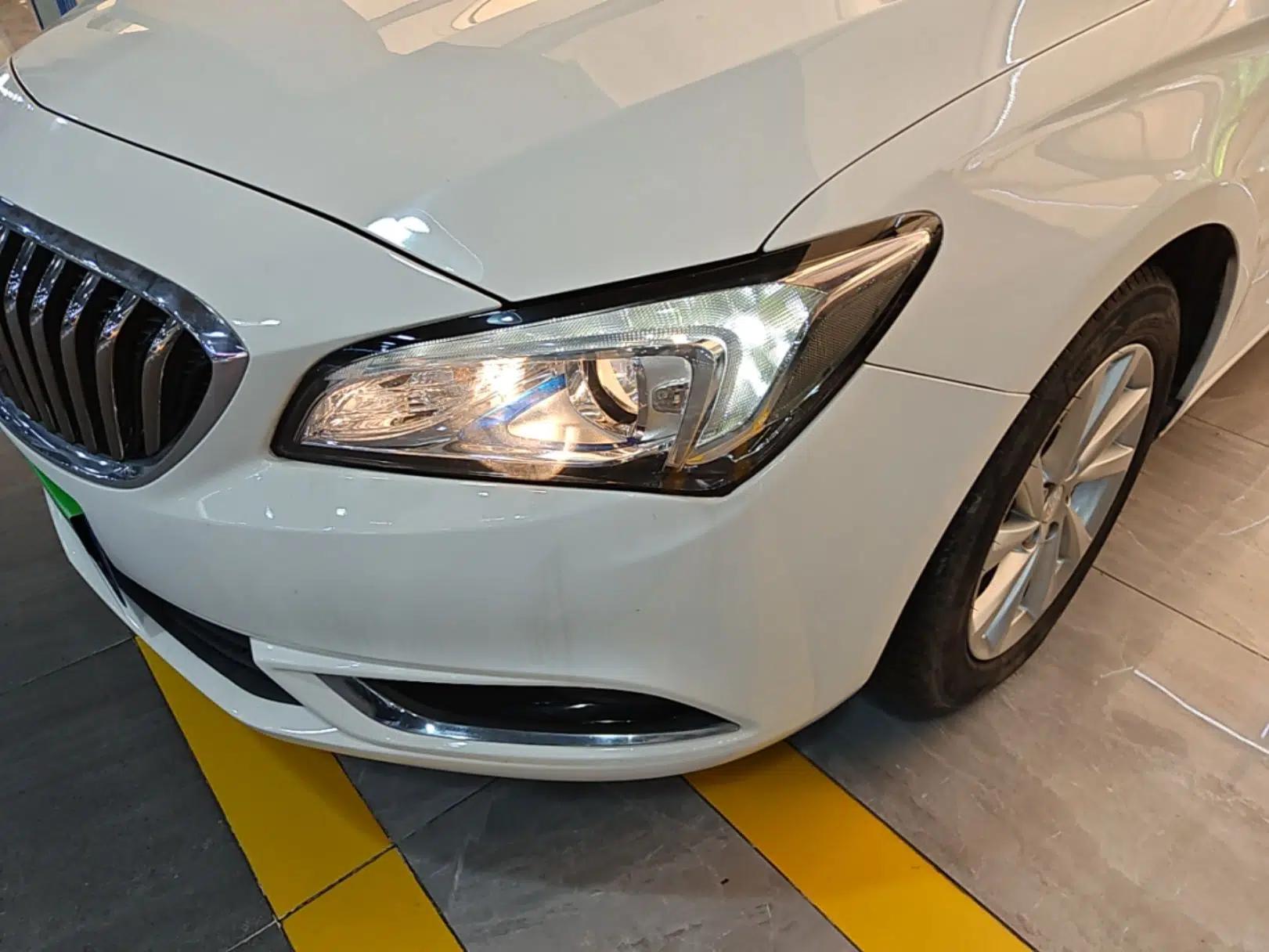 Buick Verano 2017 Sedan 15S Automatic Leading Model — миниатюра 8