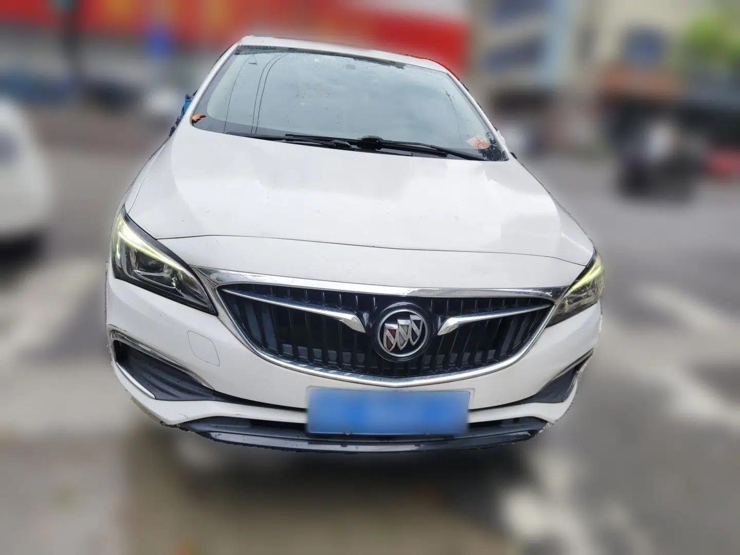 Buick Verano 2018 Sedan 15S Automatic Entry Model — миниатюра 2