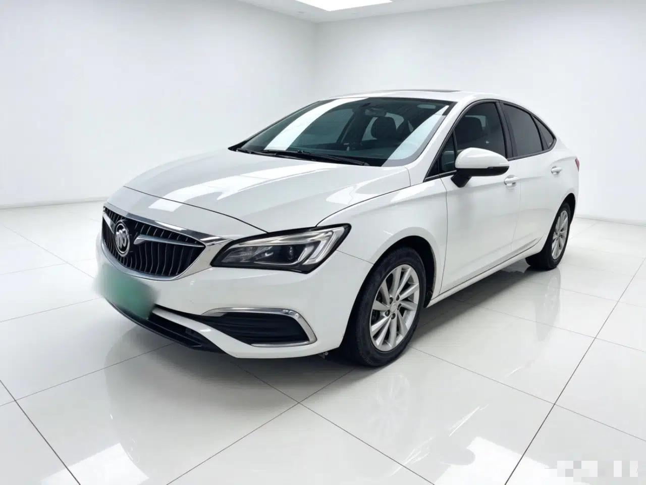 Buick Verano 2019 Sedan 15S Automatic Leading Model — миниатюра 1