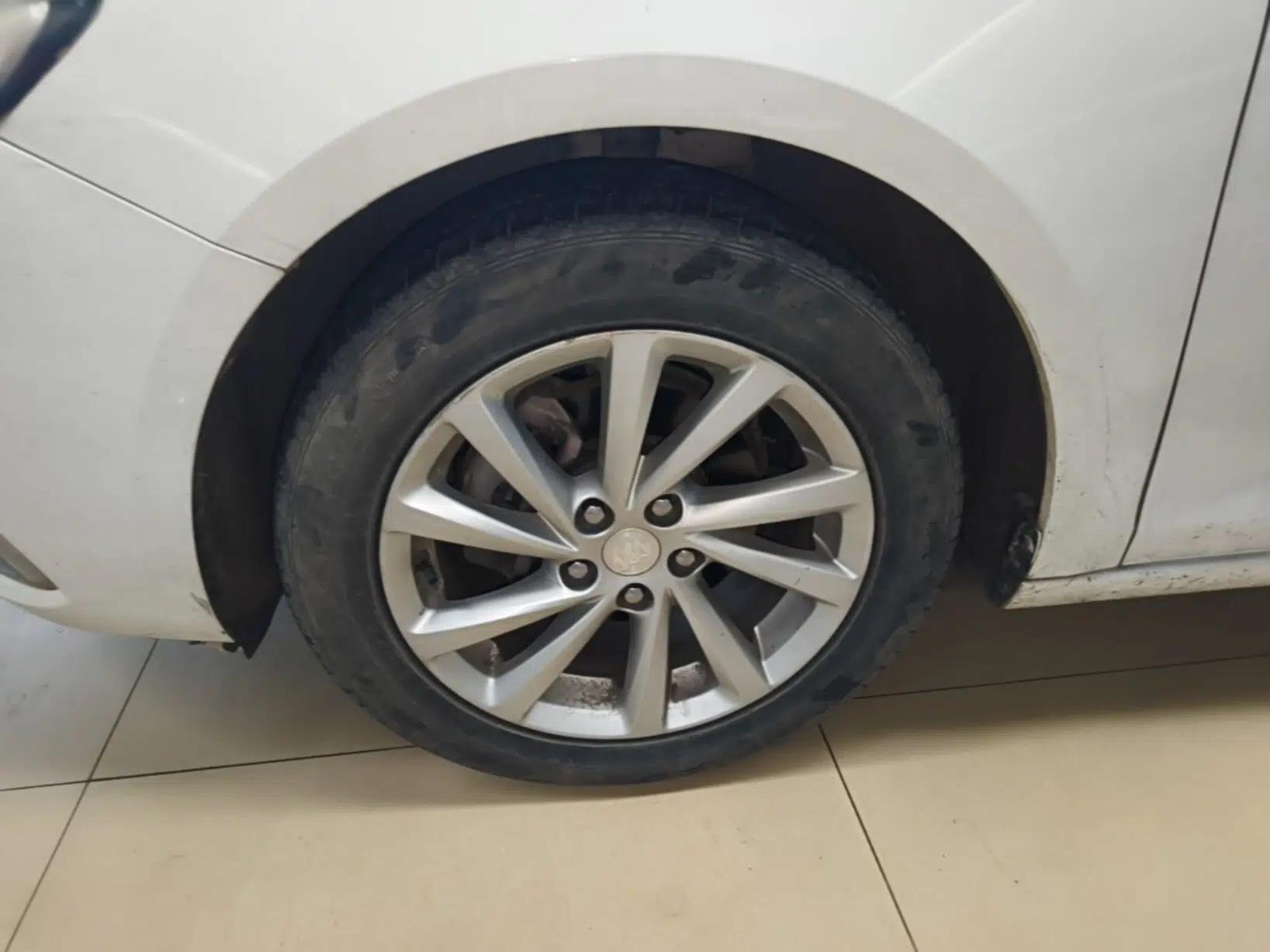 Buick Verano 2019 Sedan 15S Automatic Leading Model — миниатюра 10
