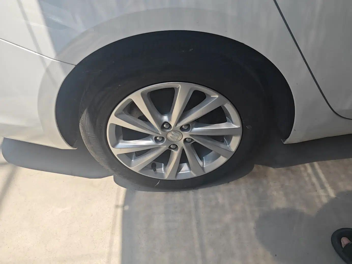Buick Verano 2019 Sedan 15S Automatic Leading Model — миниатюра 11