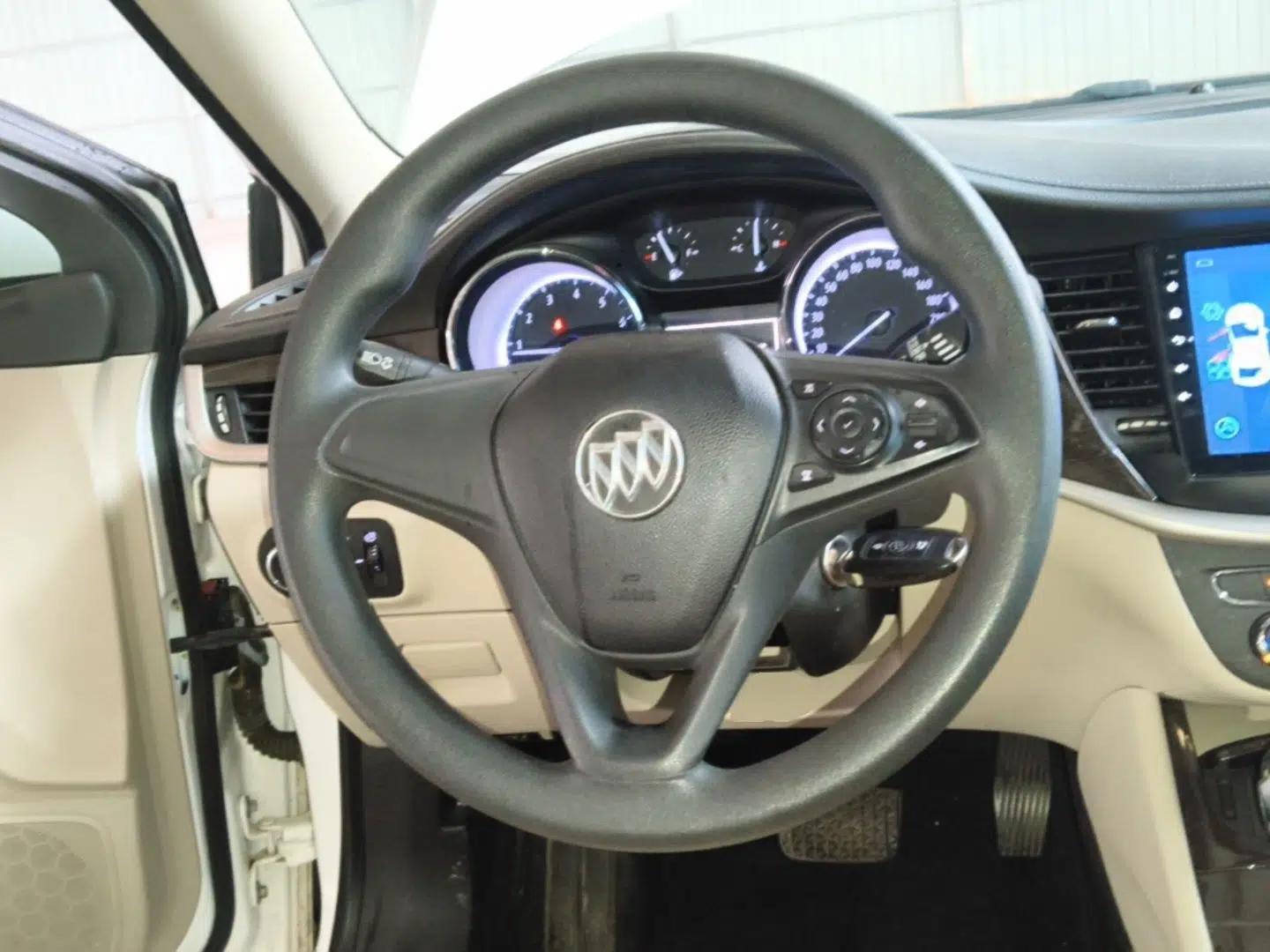 Buick Verano 2018 Sedan 15S Automatic Entry Model — миниатюра 18