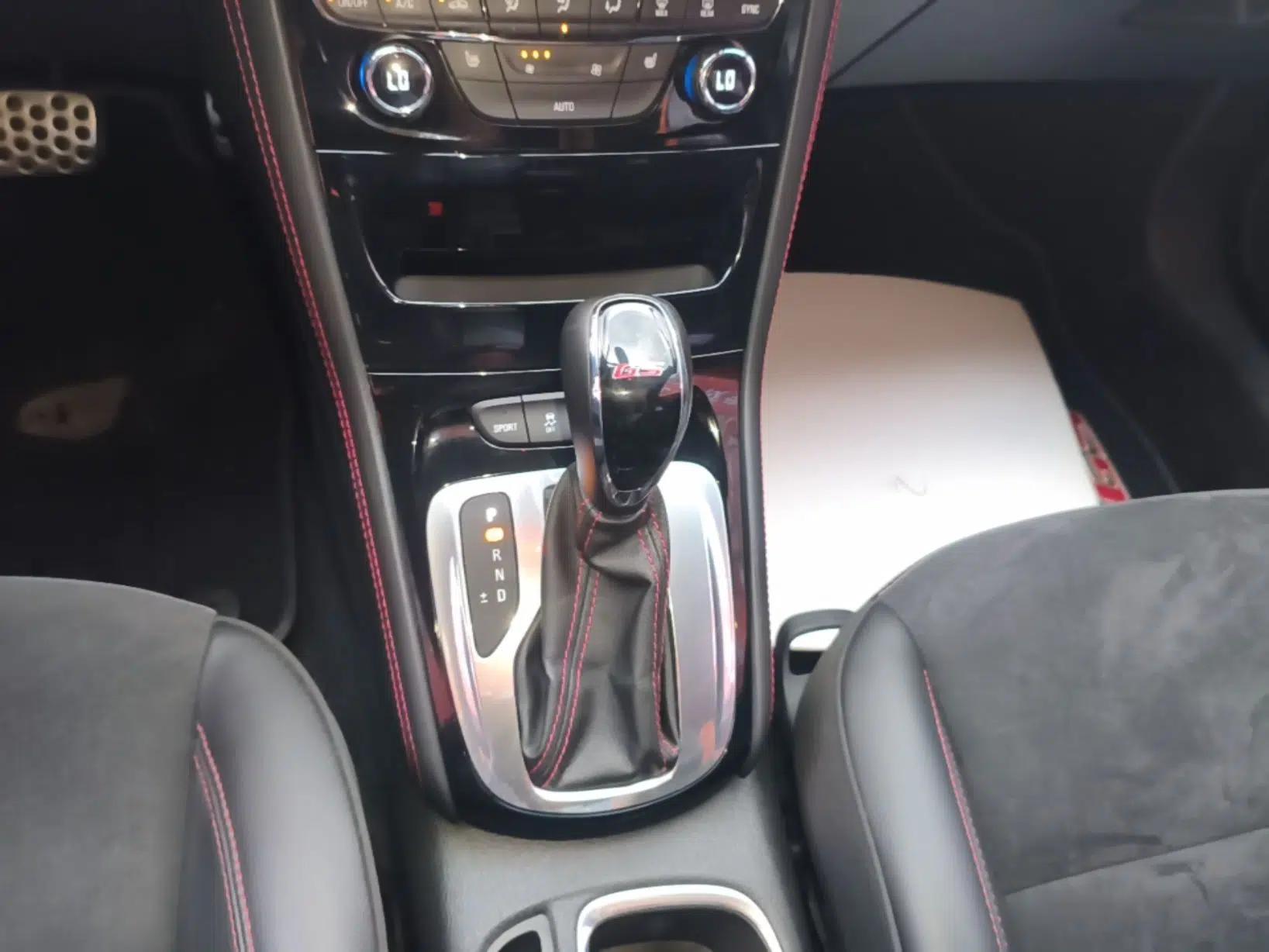 Buick Verano 2019 Hatchback GS 20T Dual-Clutch Leading Model — миниатюра 21