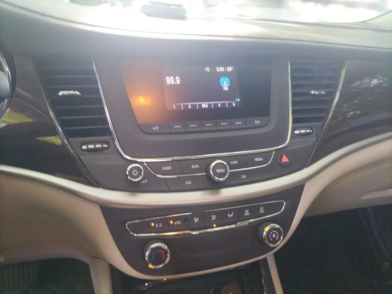 Buick Verano 2019 Sedan 15S Automatic Entry Model — миниатюра 13