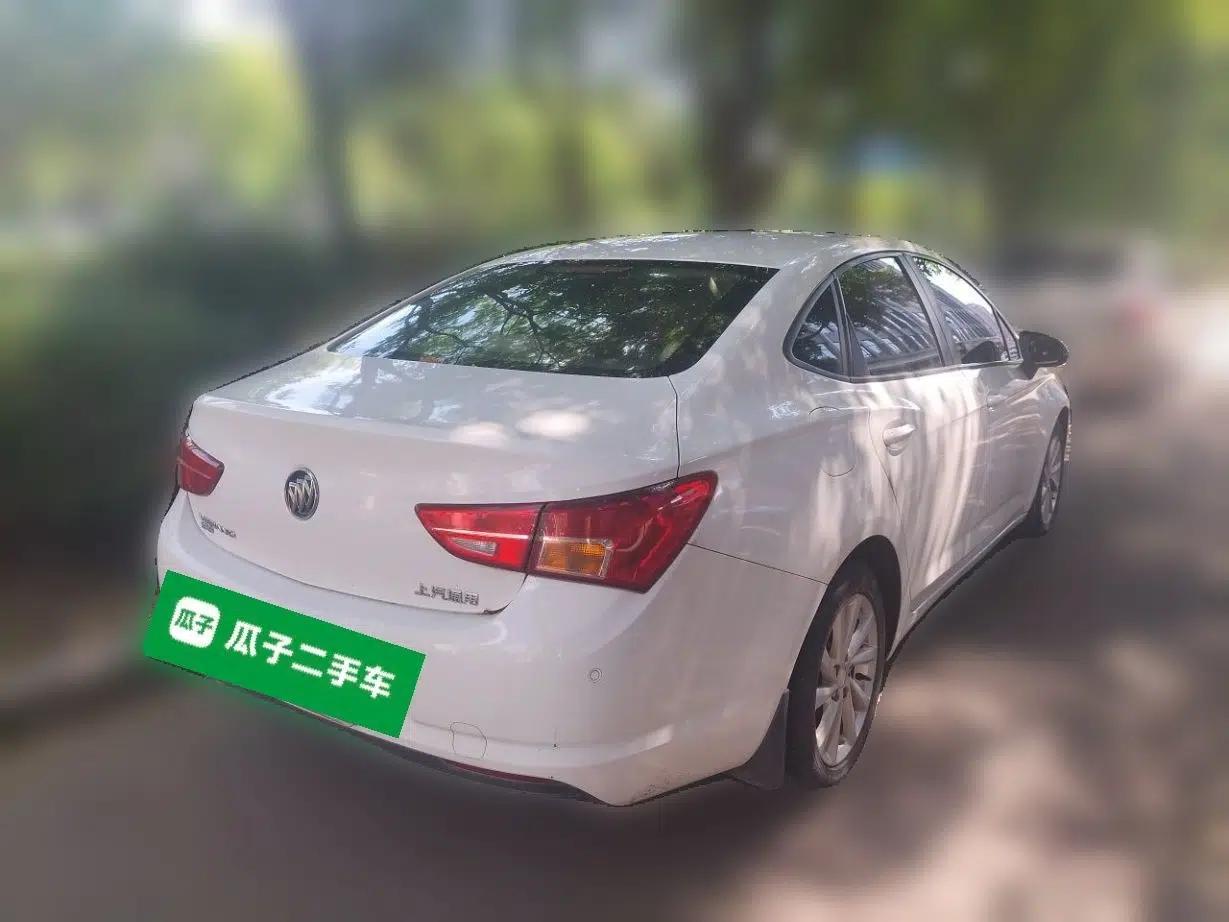 Buick Verano 2019 Sedan 15S Automatic Entry Model — миниатюра 6