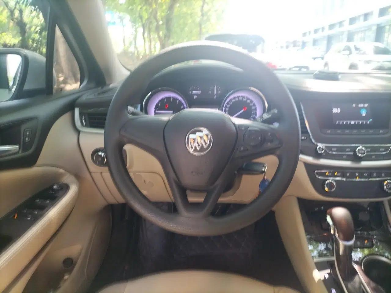 Buick Verano 2019 Sedan 15S Automatic Entry Model — миниатюра 10