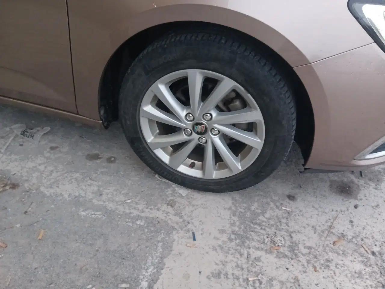 Buick Verano 2018 Sedan 15S Automatic Entry Model — миниатюра 8