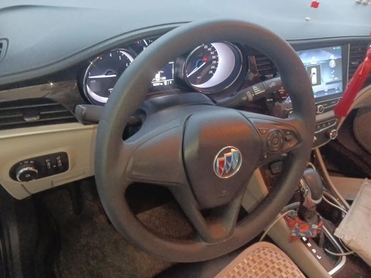 Buick Verano 2018 Sedan 15S Automatic Entry Model — миниатюра 10