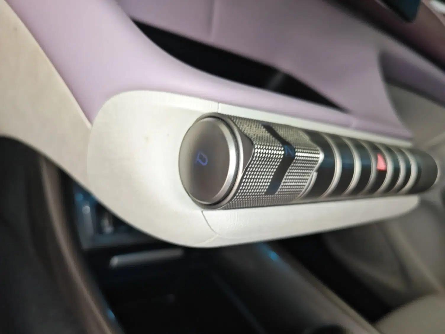 BYD Dolphin 2021 401km Knight Edition — миниатюра 16