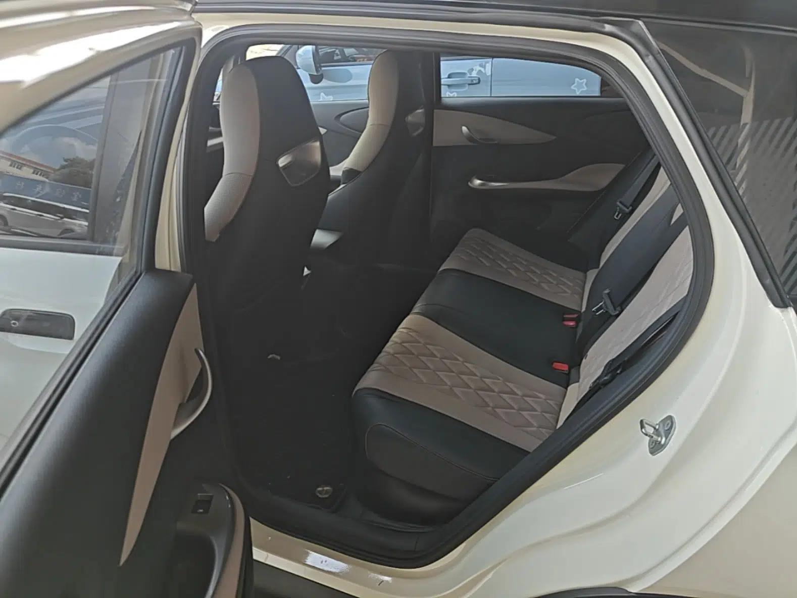 BYD Dolphin 2021 405 km Fashion Edition — миниатюра 20