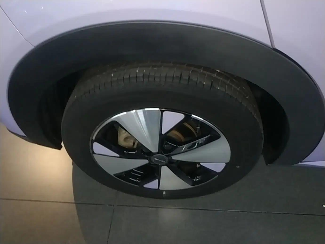 BYD Dolphin 2023 420 km Fashion Edition — миниатюра 11