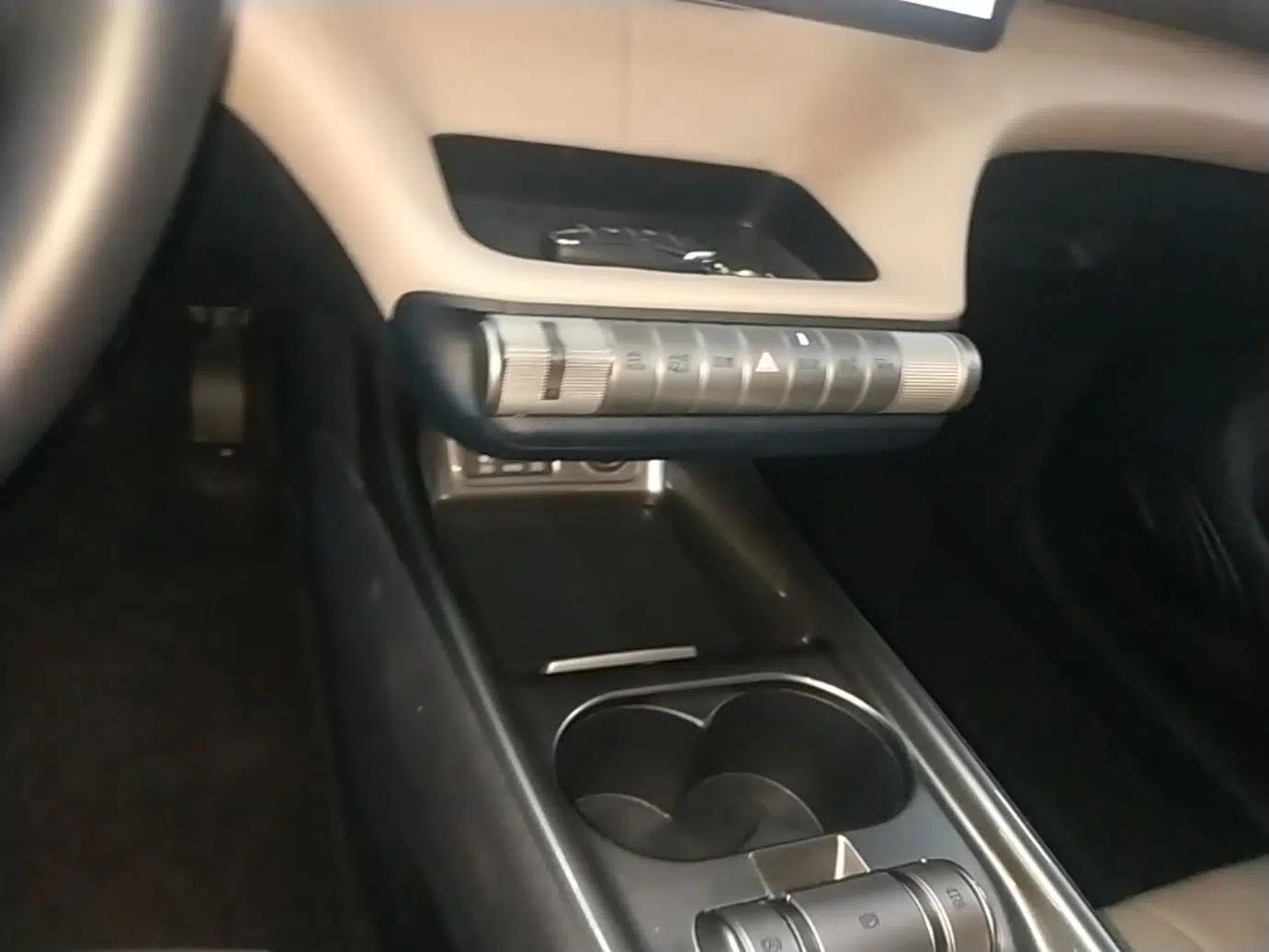 BYD Dolphin 2023 420 km Fashion Edition — миниатюра 16