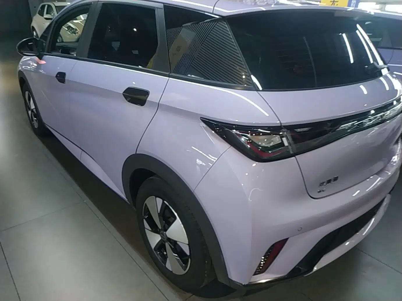BYD Dolphin 2023 420 km Fashion Edition — миниатюра 4