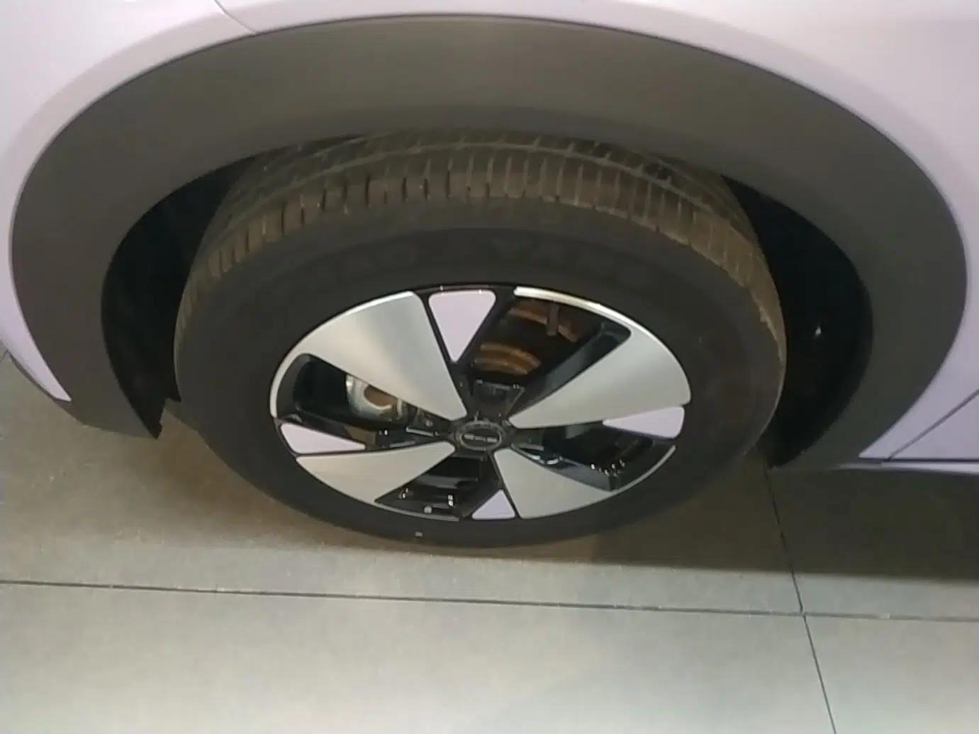 BYD Dolphin 2023 420 km Fashion Edition — миниатюра 10