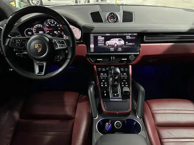 Cayenne 2018 Cayenne Turbo 4.0T — миниатюра 9