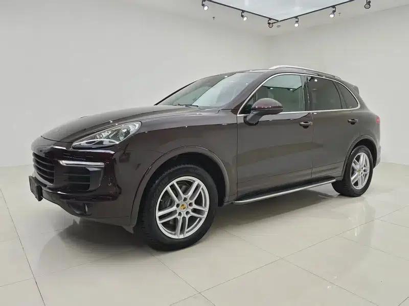 Cayenne 2016 Cayenne Platinum Edition 3.0T — миниатюра 1