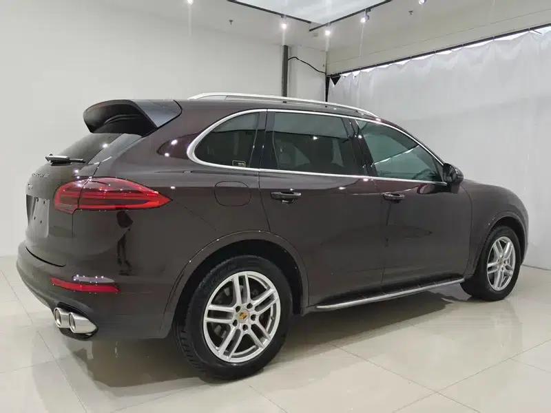 Cayenne 2016 Cayenne Platinum Edition 3.0T — миниатюра 6