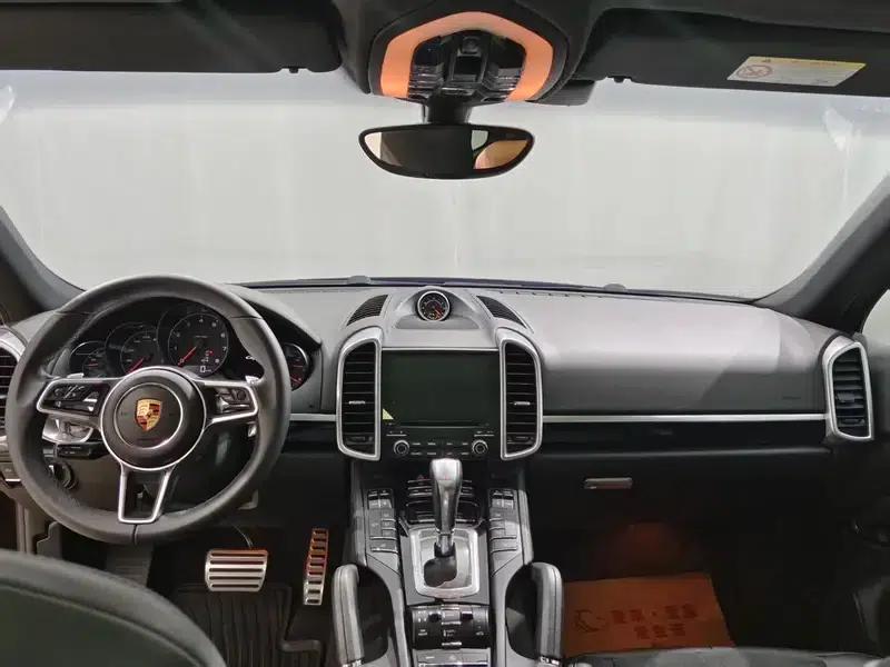 Cayenne 2016 Cayenne Platinum Edition 3.0T — миниатюра 9