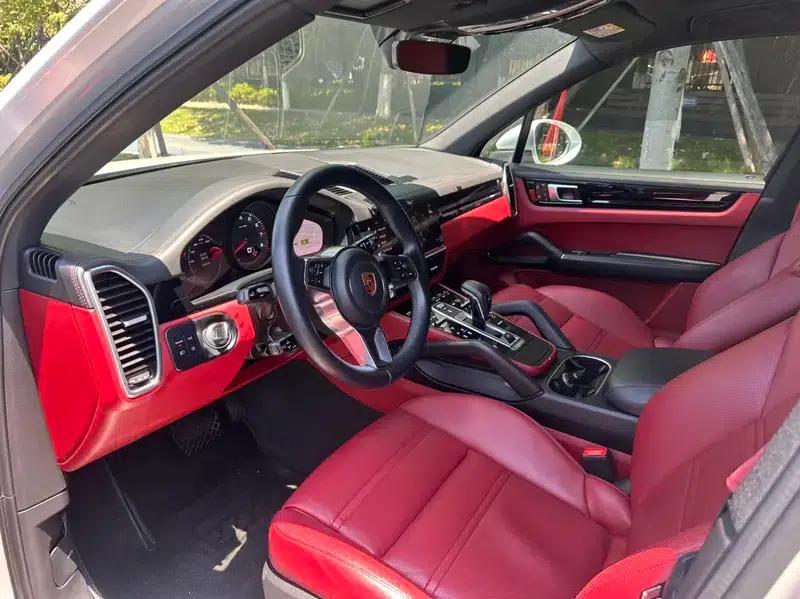 2022 Cayenne 3.0T Platinum Edition — миниатюра 11