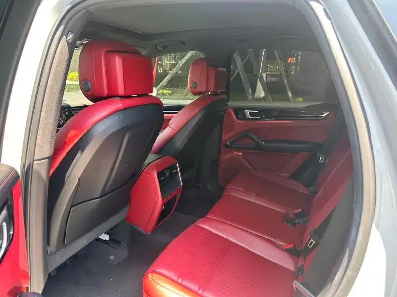 2022 Cayenne 3.0T Platinum Edition — миниатюра 13