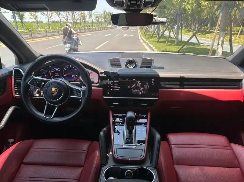 2022 Cayenne 3.0T Platinum Edition — миниатюра 8
