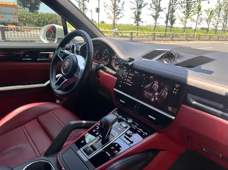 2022 Cayenne 3.0T Platinum Edition — миниатюра 10