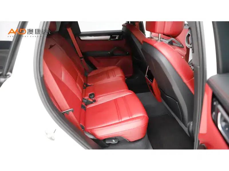 2023 Cayenne 3.0T Platinum Edition — миниатюра 8
