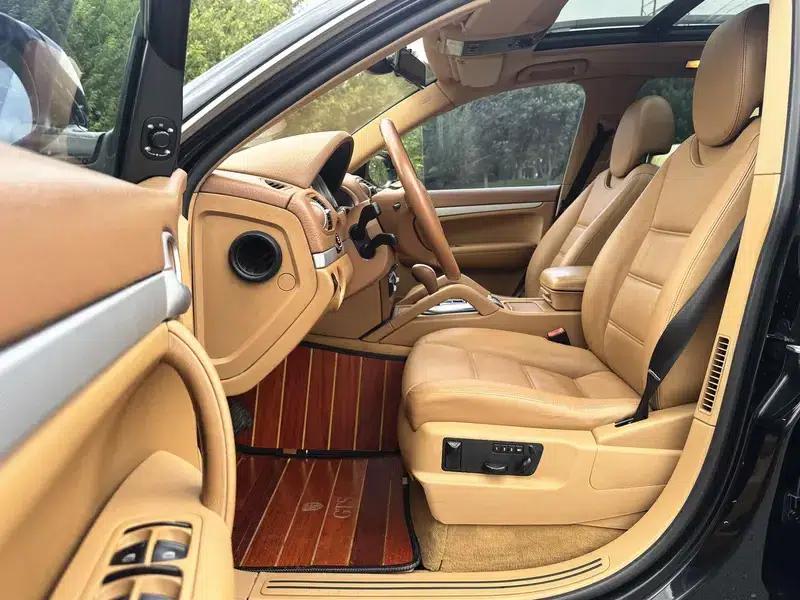 2010 Cayenne Edition SportDesign Limited Edition — миниатюра 12