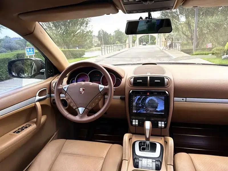 2010 Cayenne Edition SportDesign Limited Edition — миниатюра 10