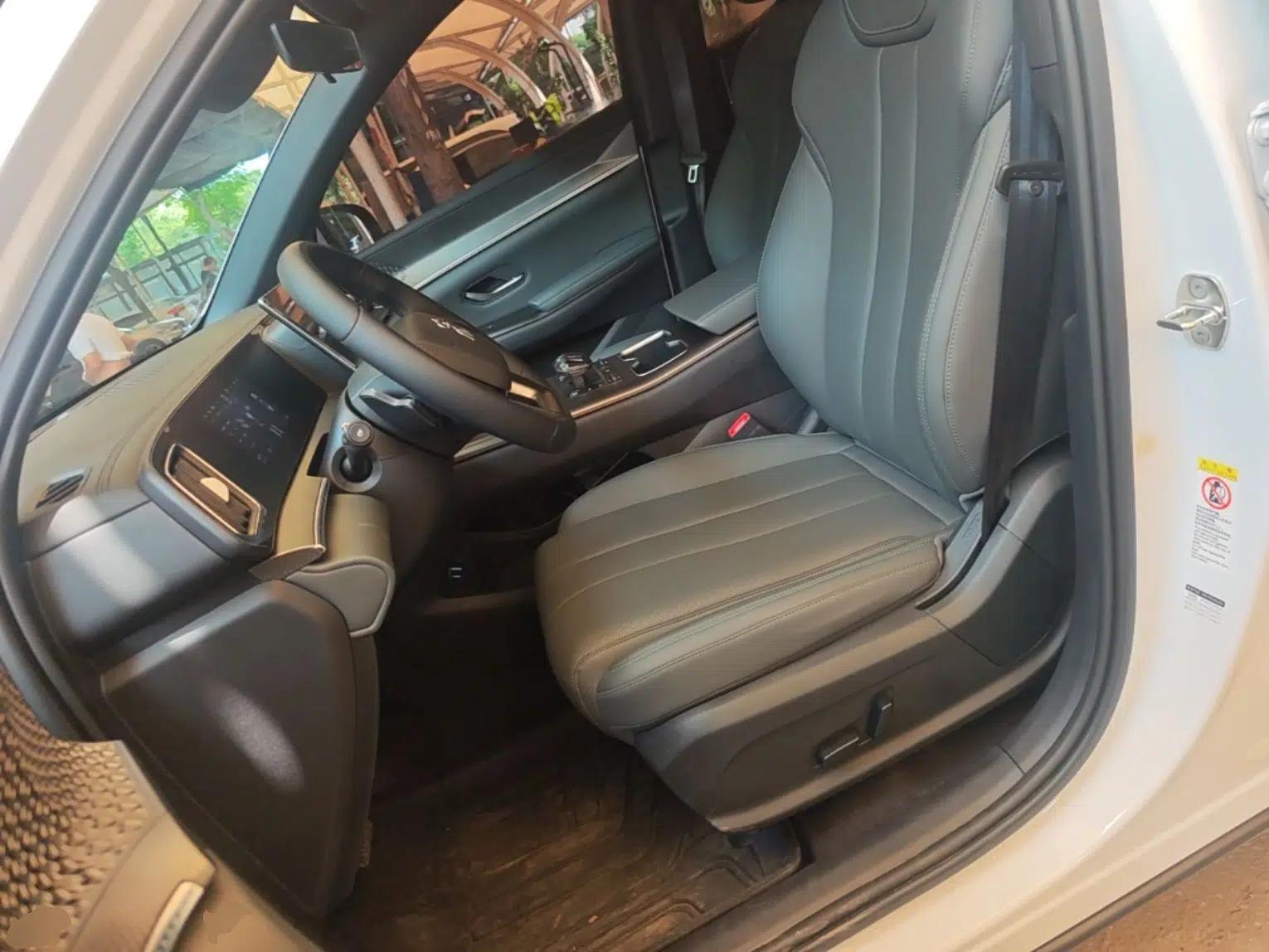 BYD Song Pro New Energy 2025 2nd Generation Intelligent Driving Version DM-i 75KM Leading Edition — миниатюра 17