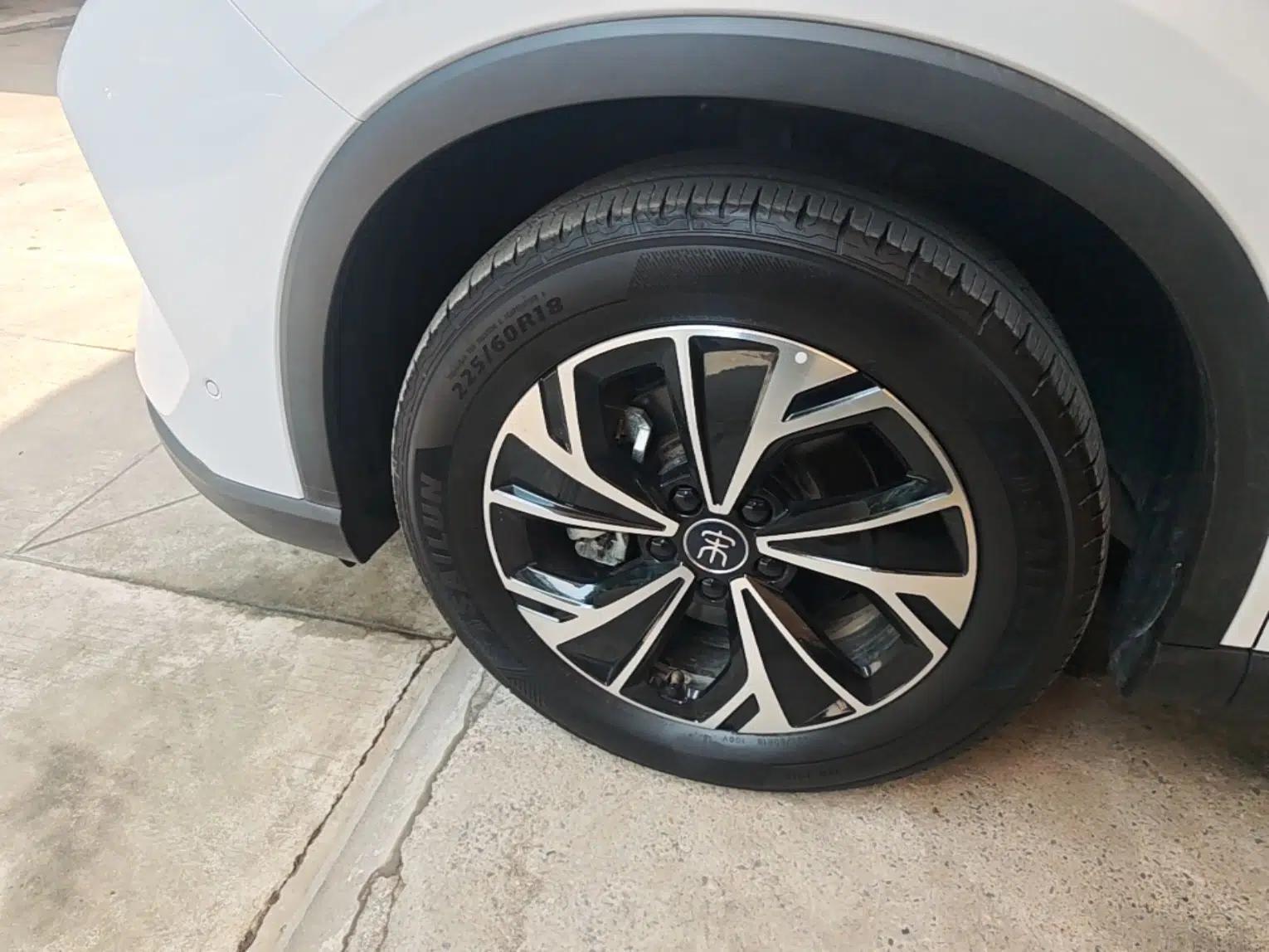 BYD Song Pro New Energy 2025 2nd Generation Intelligent Driving Version DM-i 75KM Leading Edition — миниатюра 10