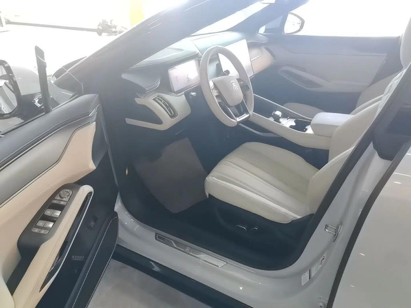 BYD Song L EV 2025 662 km Ultra-Range Version — миниатюра 18
