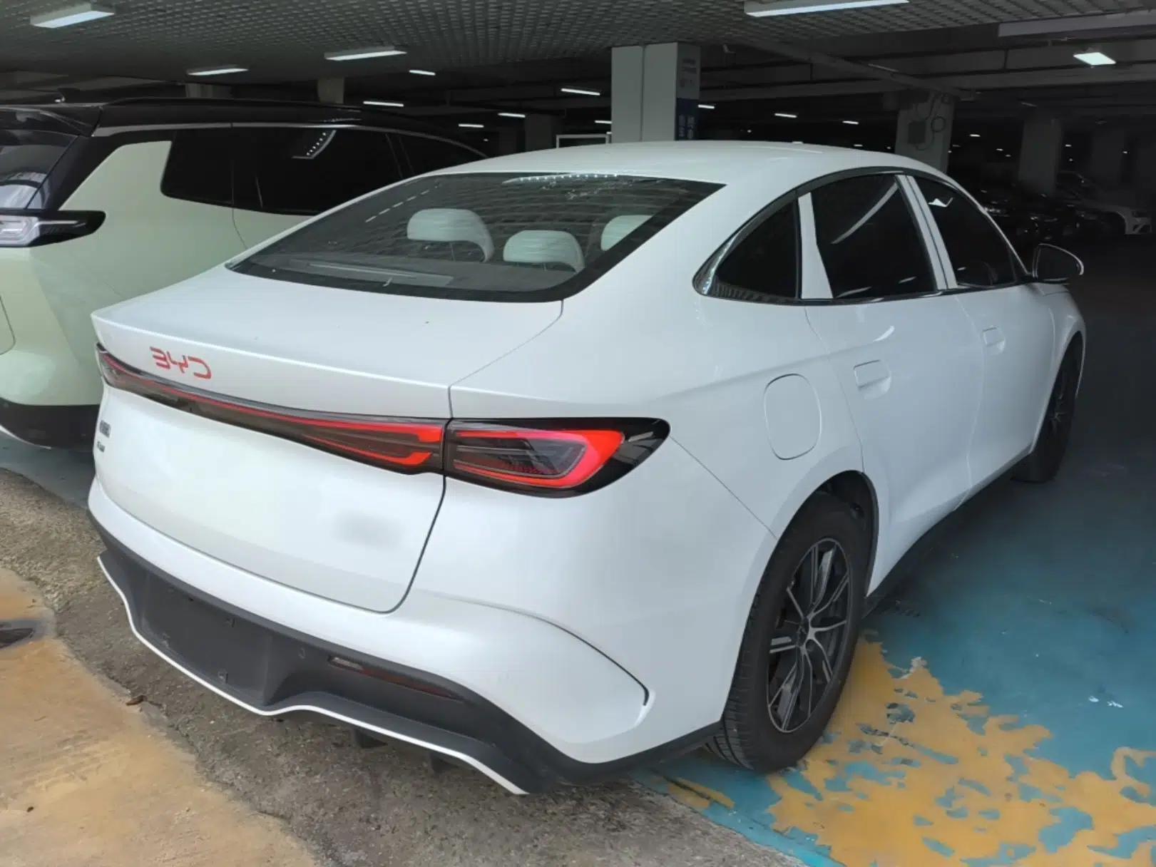 BYD Seal 06 New Energy 2024 DM-i 80KM Prestige Model — миниатюра 6