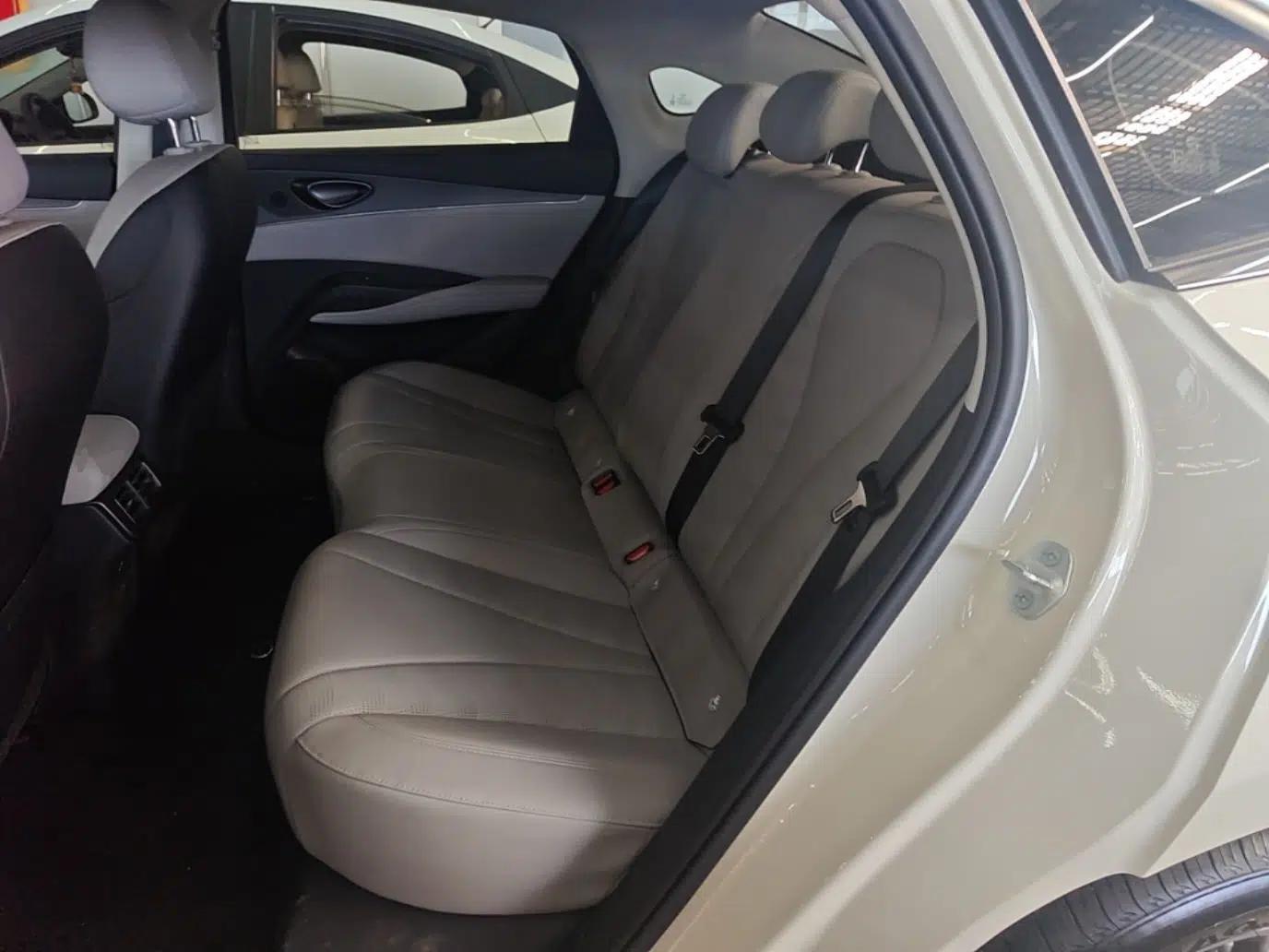 BYD Seal 06 New Energy 2026 DM-i Ultra-Enjoyment 128KM Luxury Edition — миниатюра 20