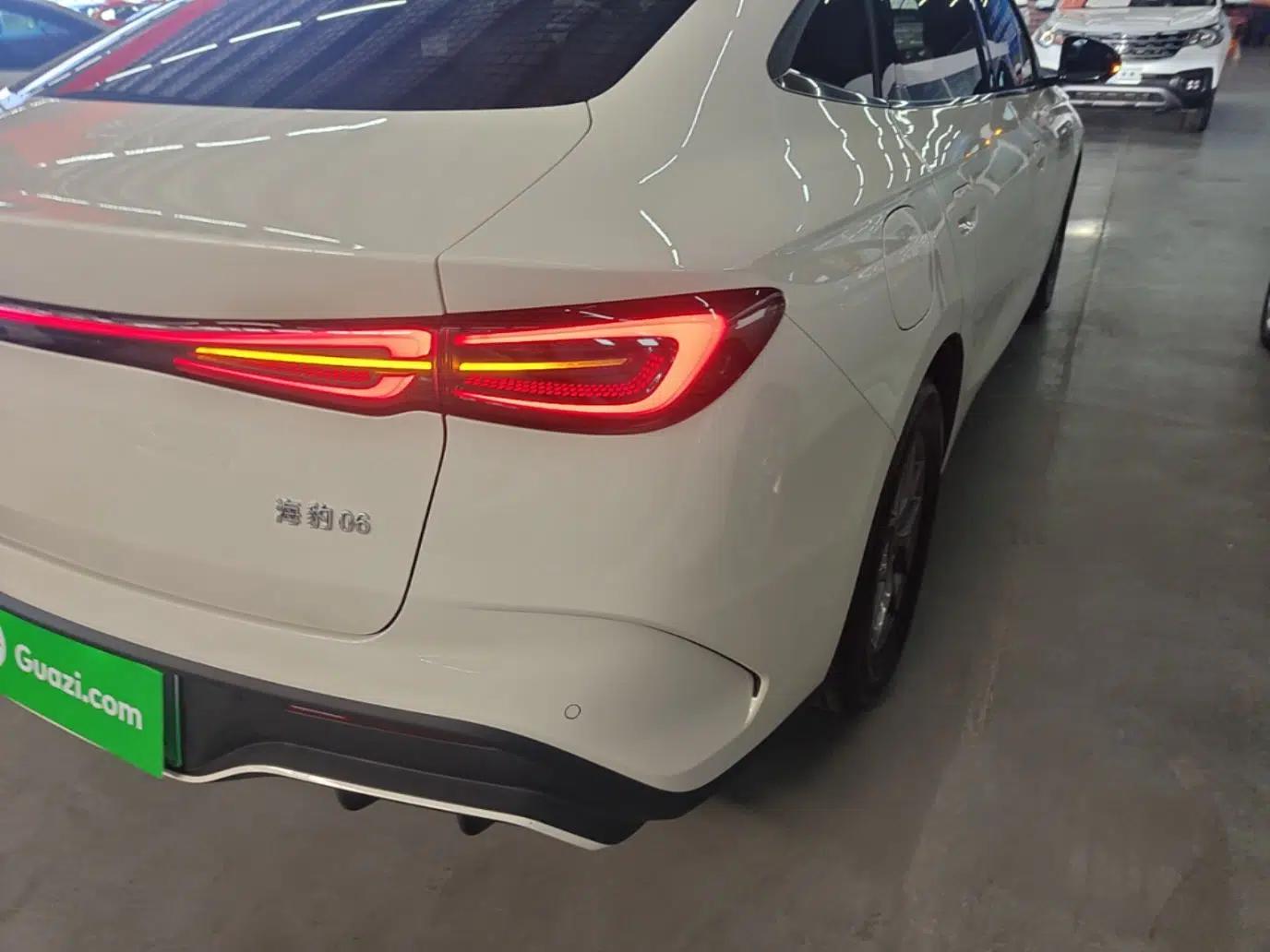 BYD Seal 06 New Energy 2026 DM-i Ultra-Enjoyment 128KM Luxury Edition — миниатюра 9