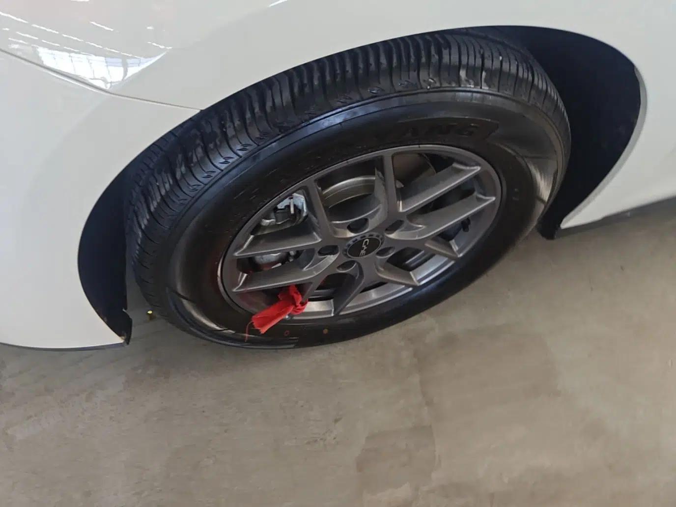 BYD Seal 06 New Energy 2026 DM-i Ultra-Enjoyment 128KM Luxury Edition — миниатюра 10