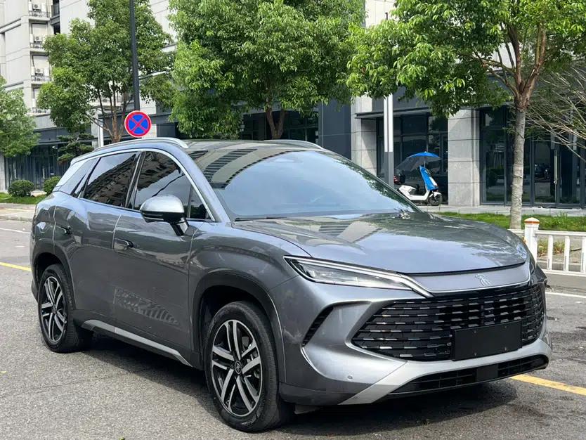 BYD Song L DM-i 2024 112 km Beyond Edition — миниатюра 3