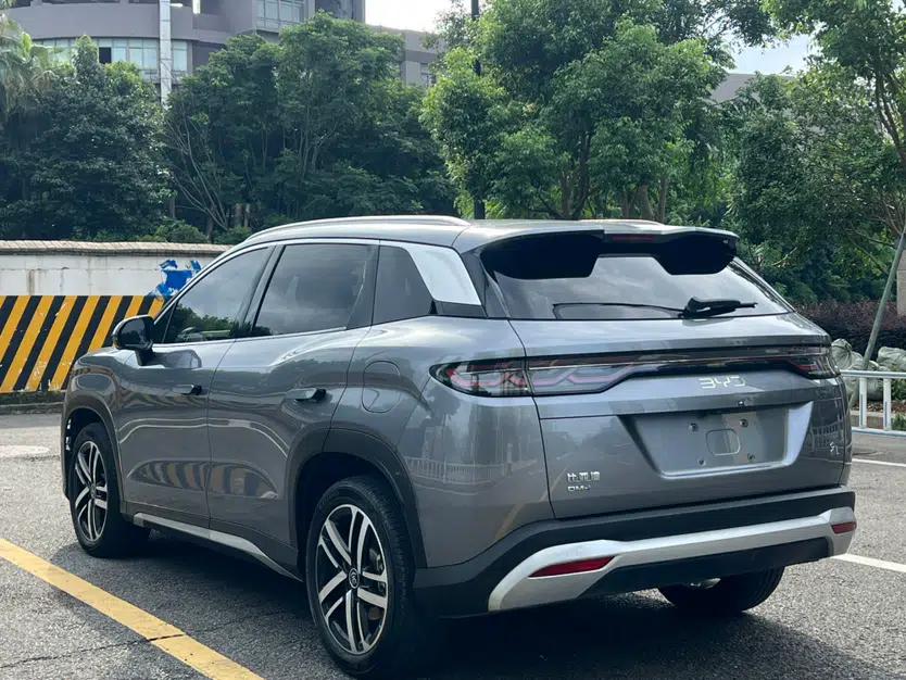 BYD Song L DM-i 2024 112 km Beyond Edition — миниатюра 5
